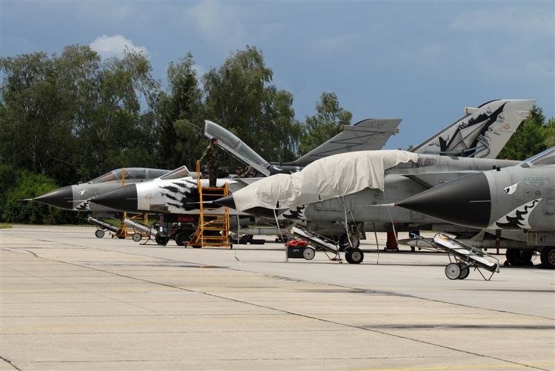 Italian Tornado ECR 155 Gruppo 50 Stormo line.jpg - jens.schymura@onlinehome.de